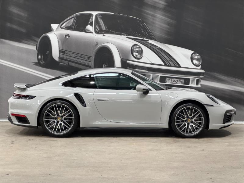 2022 Porsche 911 Coupe Turbo S 992 MY22