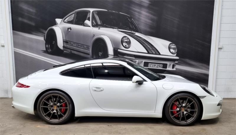 2014 Porsche 911 Coupe Carrera S 991