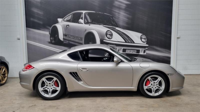 2010 Porsche Cayman Coupe S 987 MY11